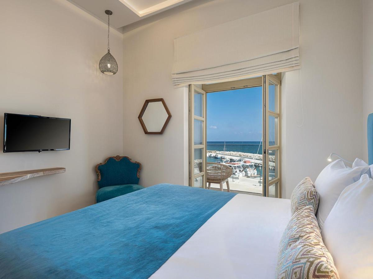 Avra Apartments Kolymbari Harbour Buitenkant foto