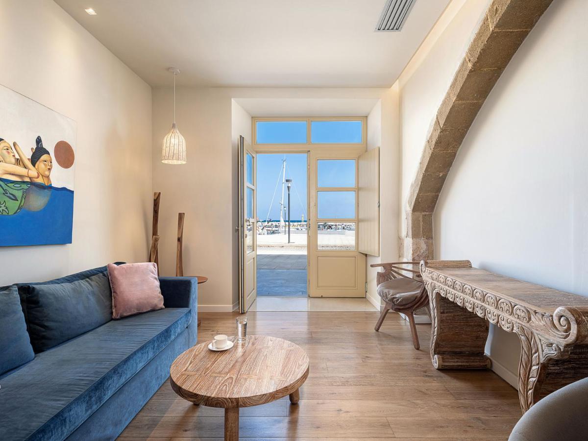 Avra Apartments Kolymbari Harbour Buitenkant foto