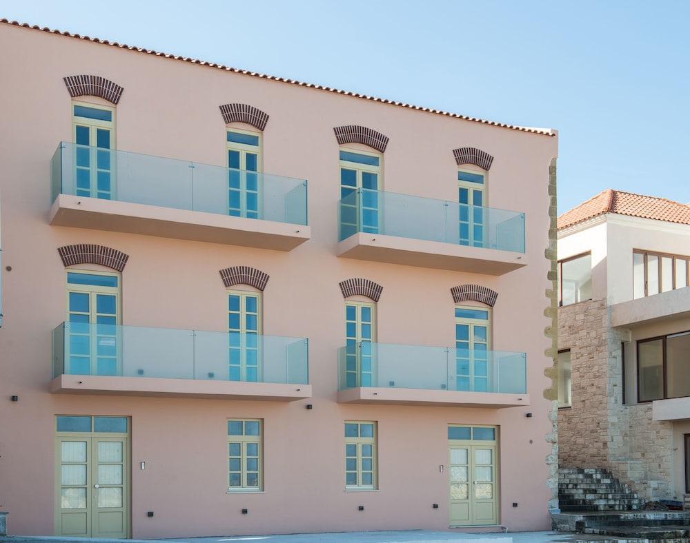 Avra Apartments Kolymbari Harbour Buitenkant foto