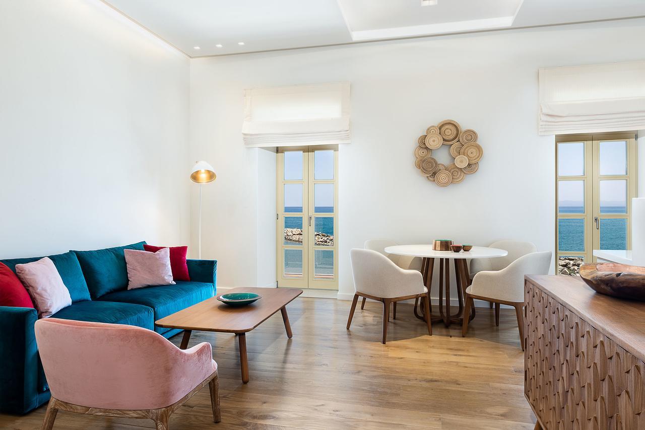 Avra Apartments Kolymbari Harbour Buitenkant foto